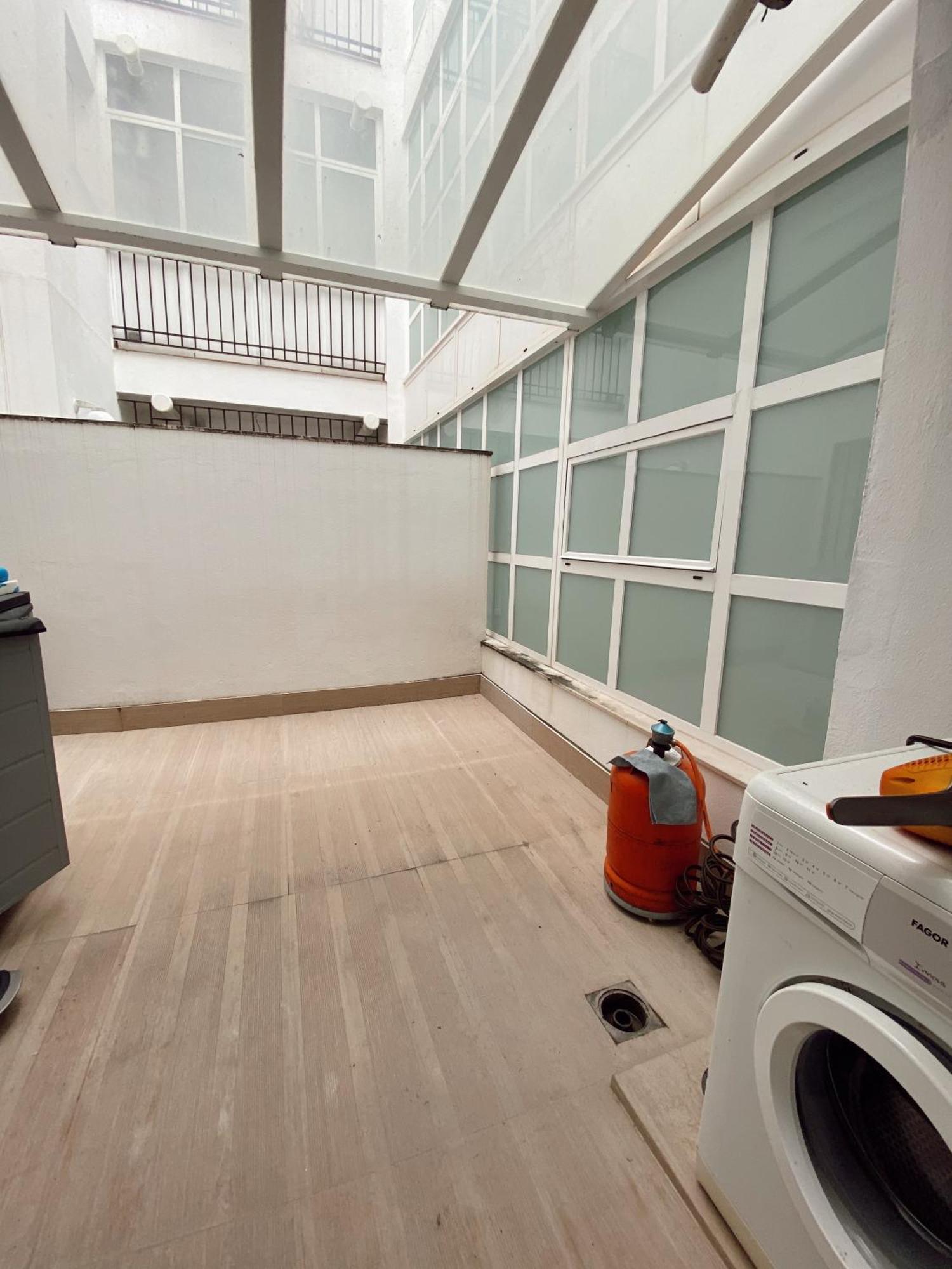 Beautiful & Cozy Apart. Pool & Parking-downtown Apartment