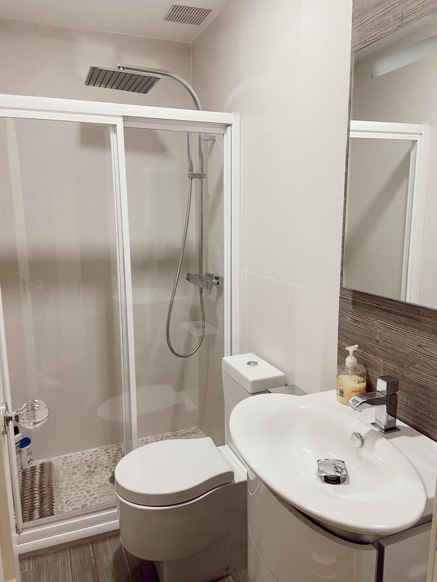 Beautiful & Cozy Apart. Pool & Parking-downtown Apartment *